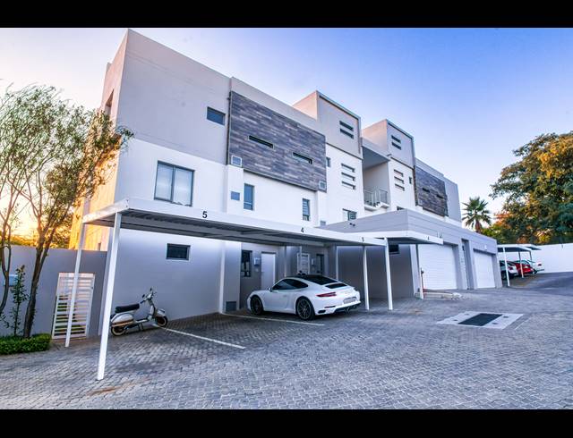 3 BEDROOM TOWNHOUSE RENTED IN BRYANSTON